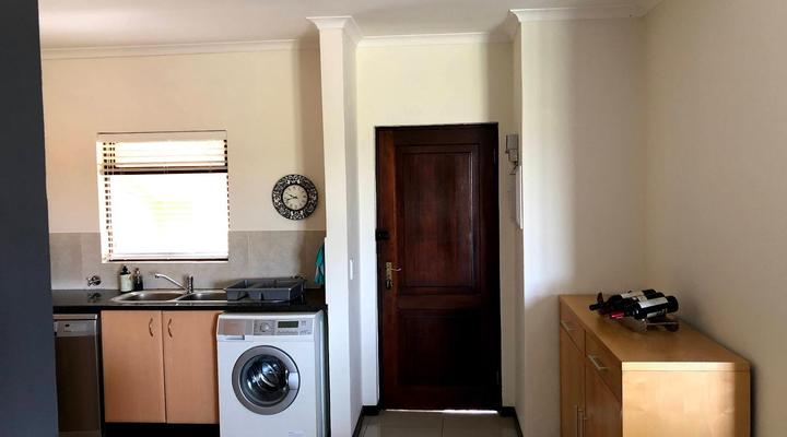 Dainfern Modern Executive Condo