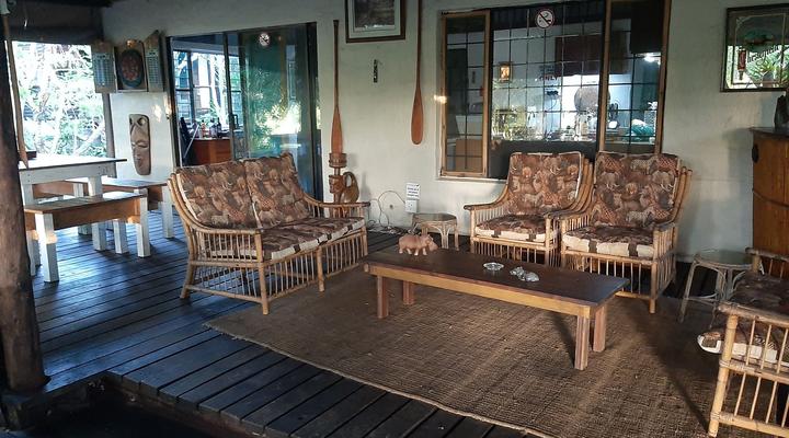 Shengeza Lake Lodge