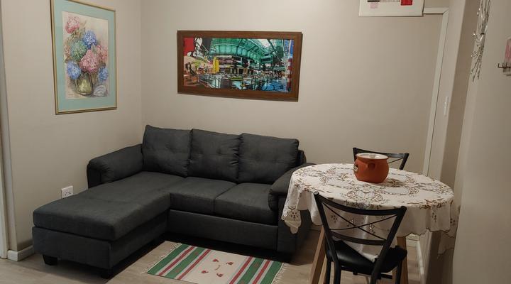 Unit Esmè & Unit Maria