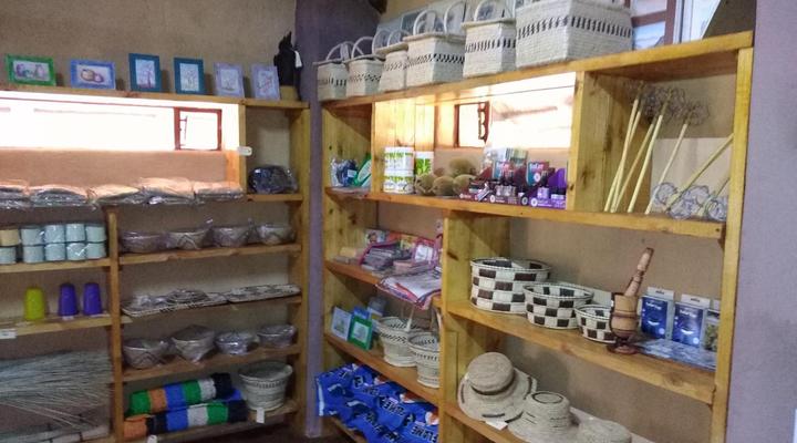 Nthakeni Bush & River Camp