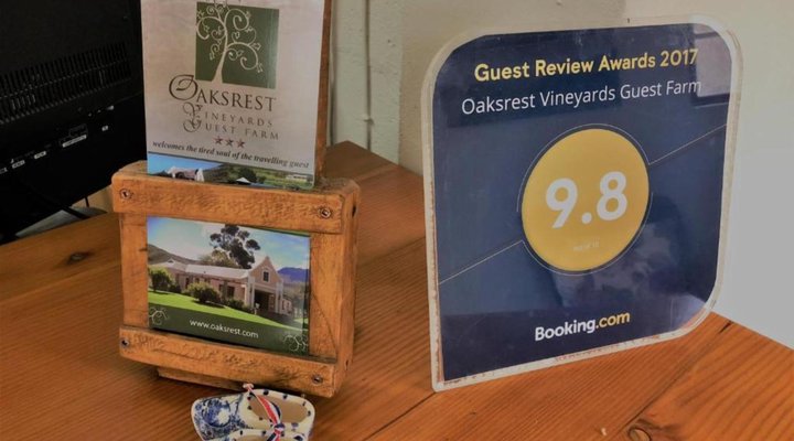 Oaksrest Vineyards Guest Farm