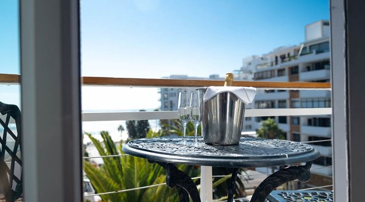 Bantry Bay Suite Hotel