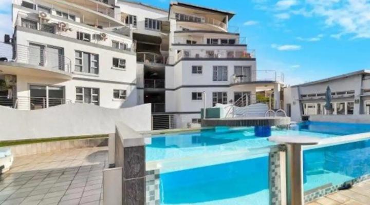 Spacious Urban Sanctuary