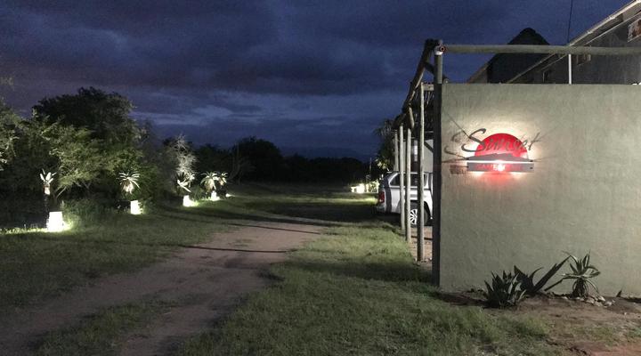 Sunset Lodge & Safaris