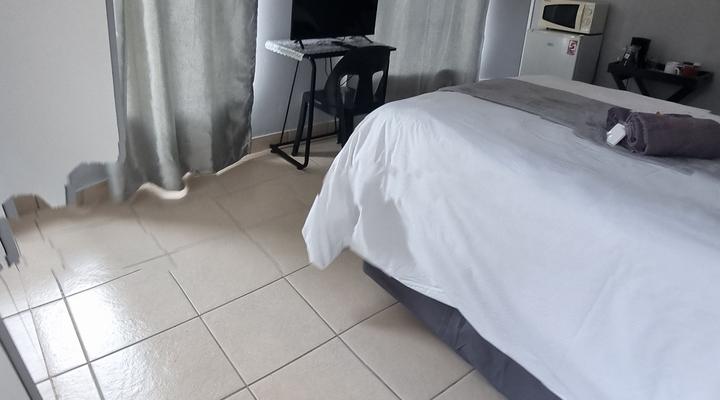 Stay@Home Airport Lodge