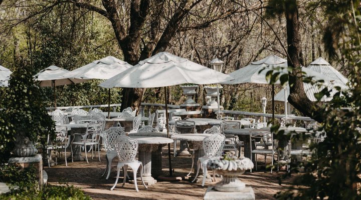 Arcadia Guesthouse & Restaurant