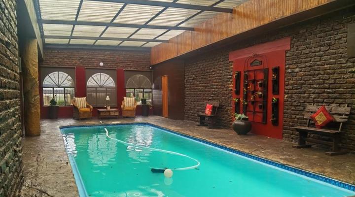 Camelot Boutique Hotel