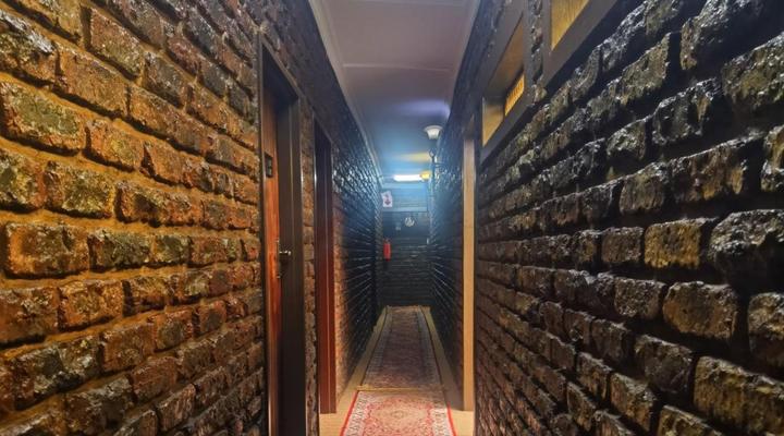 Camelot Boutique Hotel