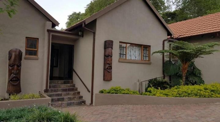 Zwavelpoort Guesthouse