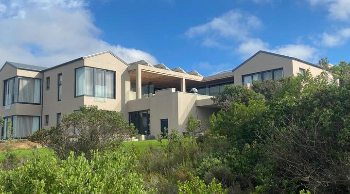 ZACHtours.ch Guest House