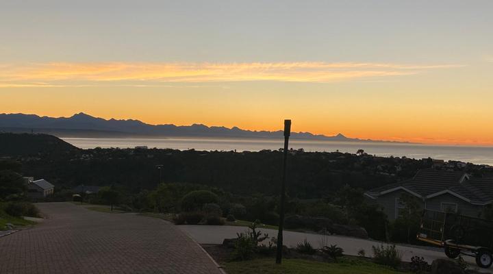 ZACHtours.ch Guest House