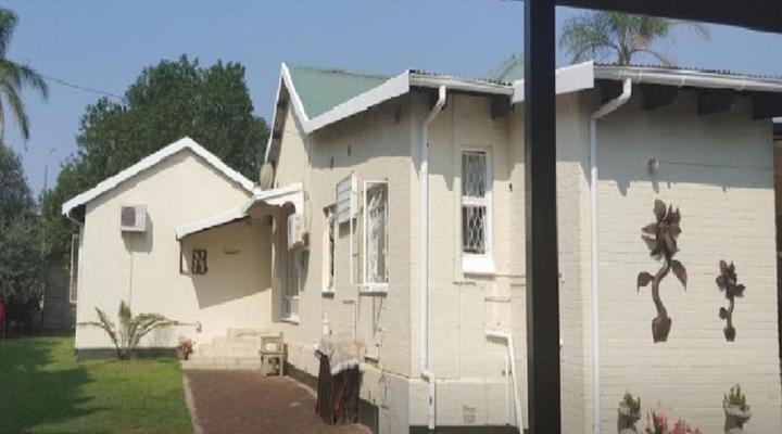 Alexandra Bed & Breakfast