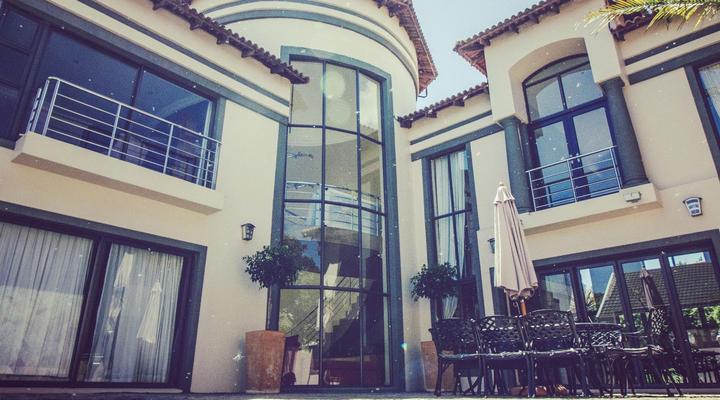 Castellon Guest House