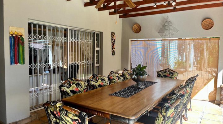  Lenox Lodge Guesthouse