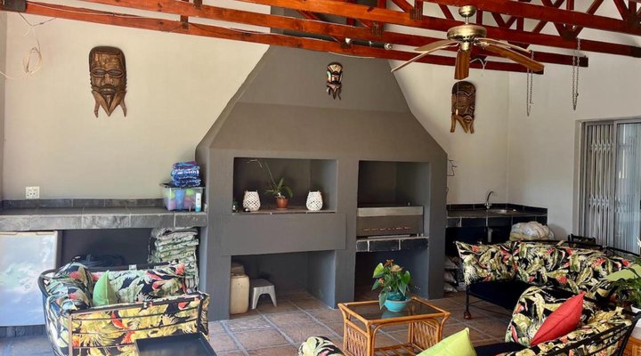  Lenox Lodge Guesthouse