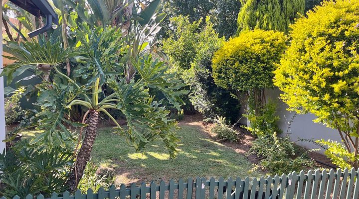  Lenox Lodge Guesthouse