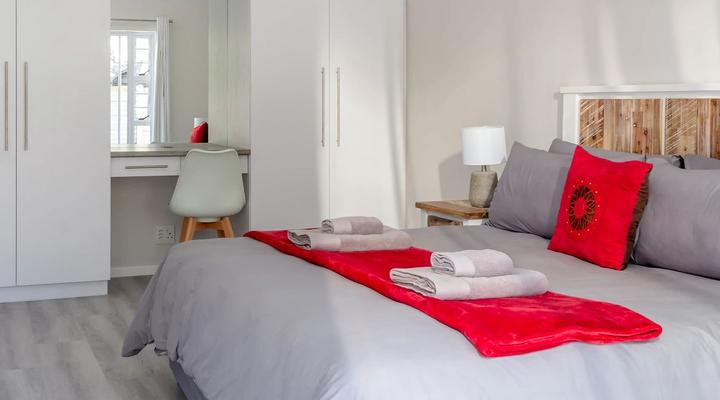 10 on Aquavista Villa