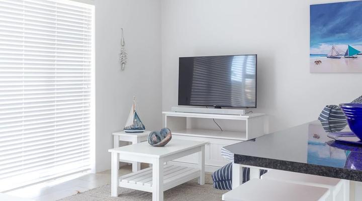 10 on Aquavista Cottage