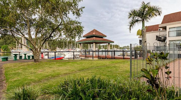 Mzingazi On The Bay Waterfront Villas