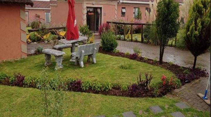 Lapaleholo Guest House