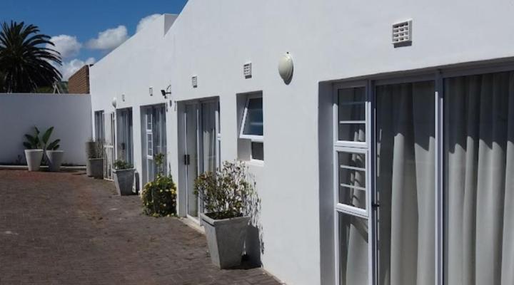 Saldanha Bay Inn