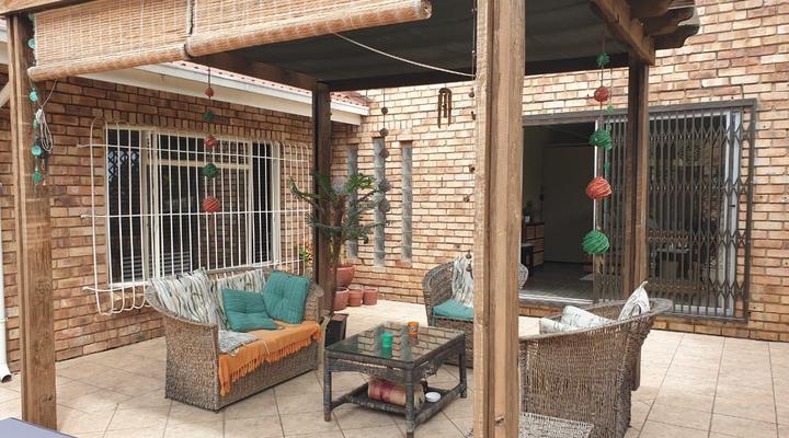 The Lazy Grape Guest Lodge & Spa