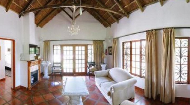 Arcadia Guesthouse & Restaurant