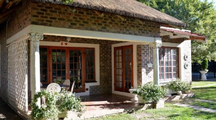 Arcadia Guesthouse & Restaurant