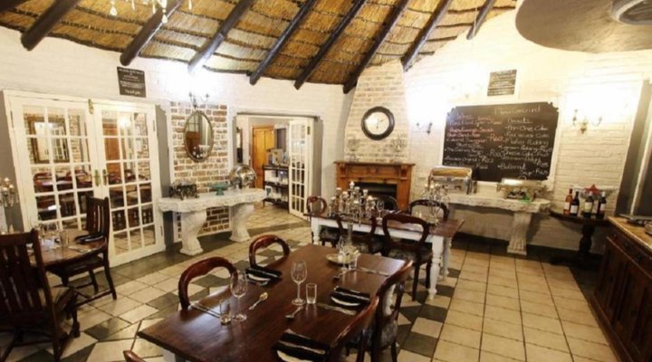 Arcadia Guesthouse & Restaurant