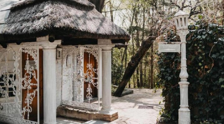 Arcadia Guesthouse & Restaurant