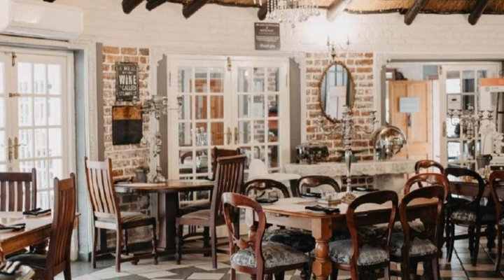 Arcadia Guesthouse & Restaurant