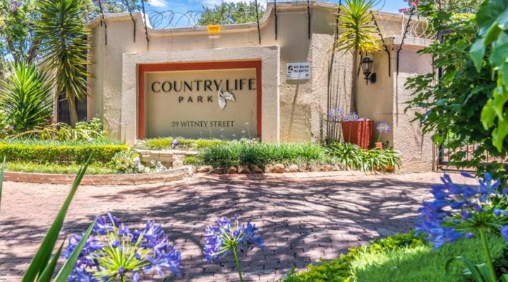 Country Life Park