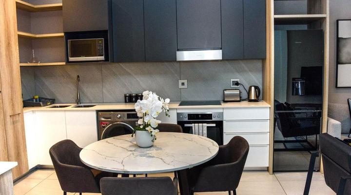 Menlyn Maine Apartments Unit 9