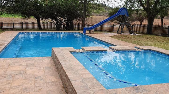 Ekuthuleni River Front Chalet Hoedspruit