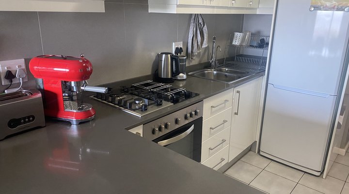 Kite/Dolphin Beach Apartment