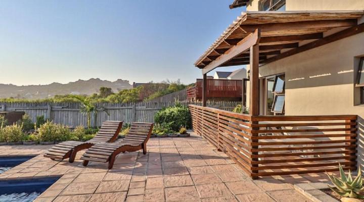 Afrovibe Beach Lodge