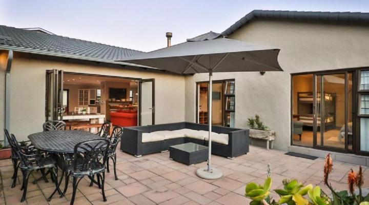 Afrovibe Beach Lodge