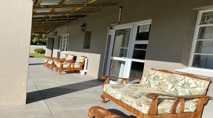 Six on Reinecke Guesthouse