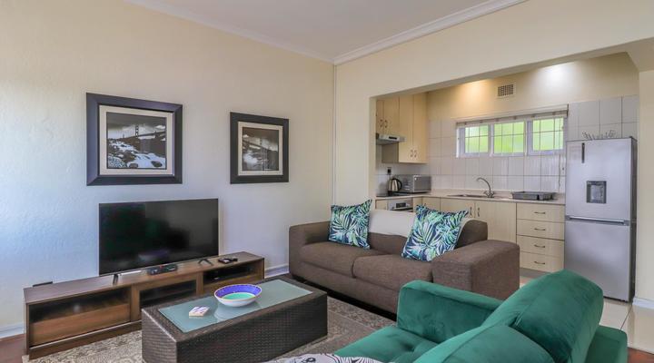 Eaton Square 2 by CTHA