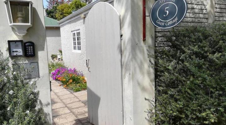 AppleBee Guest Cottages