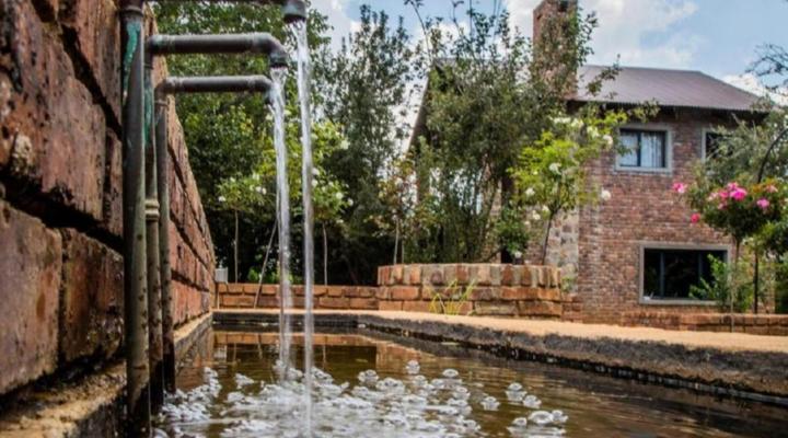 Tarry-Stone Cottages