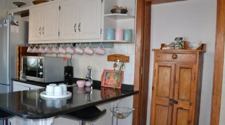 Jock-Inn Guest House