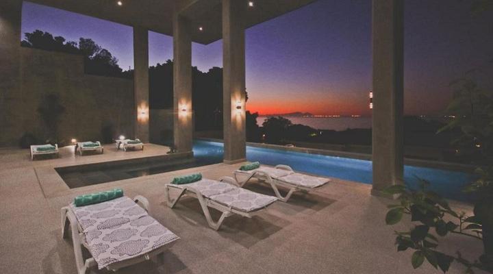 Red Rock Ocean View Villa