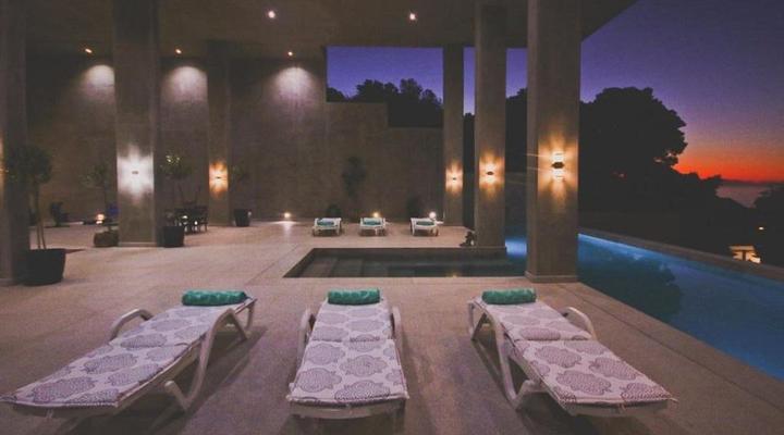 Red Rock Ocean View Villa