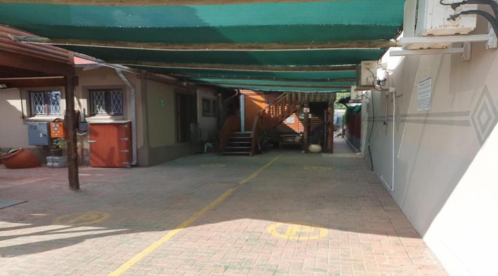 B my Guest at Riverwood Grace