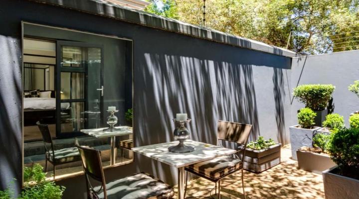 Life & Leisure Boutique Guest House