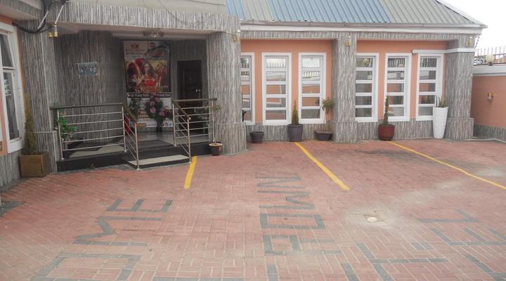 Gold Crown International Hotel