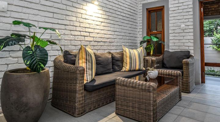 Yalla Yalla Boutique Hotel