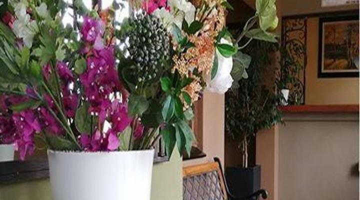 Greenleaf Guest Lodge