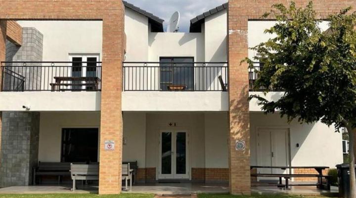 Executive Modern Apartment